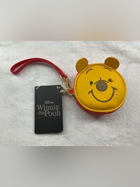 Loungefly Hard Tag Winnie the Pooh Wristlet Coin Purse